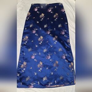 LHASA VINTAGE MADE IN NEPAL LG FITS LIKE MEDIUM RAYON Navy Blue SKIRT WITH SLITS